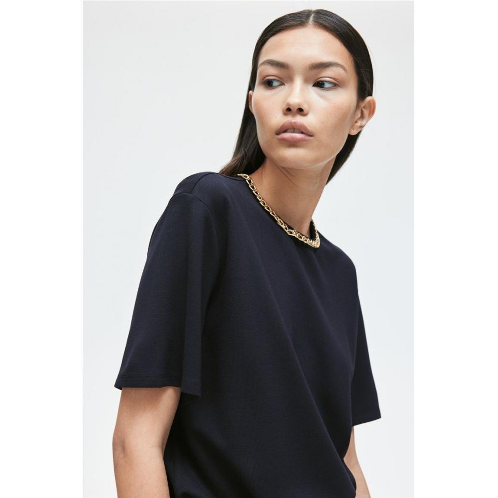 

HM Chain Detail Top черный