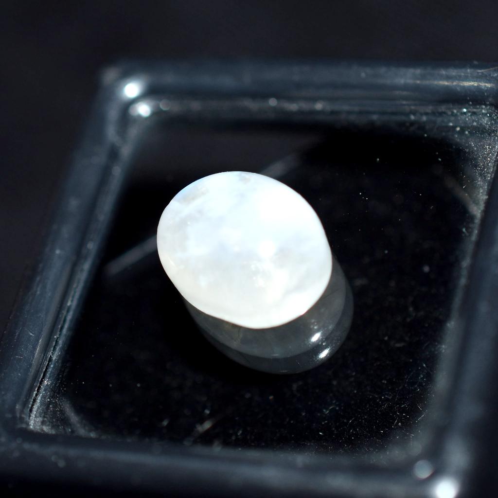 Natural White Moonstone Loose Gemstone 3.70 Ct Oval Shape for Jewelry Making and Gem Collections