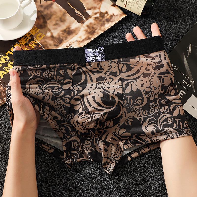Men's Summer Light Light Luxury Trend Printed Dark Grain Ice Silk Breathable Comfortable Flat Angle Briefs