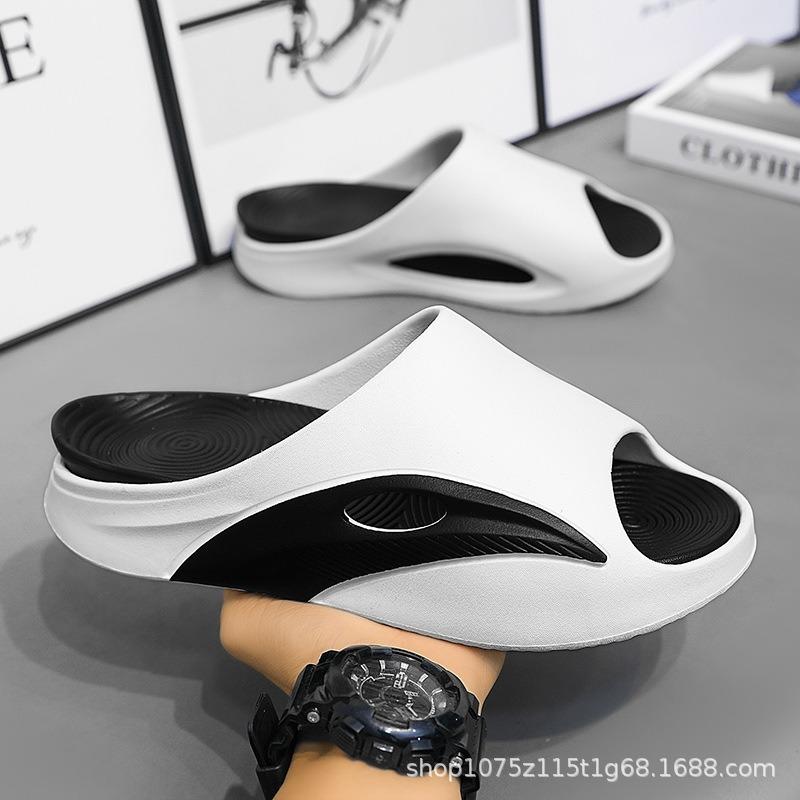 Printemps nouveau hommes un mot traîner fond épais antidérapant couleur contrastée décontracté et léger vêtement d'extérieur pantoufles cool