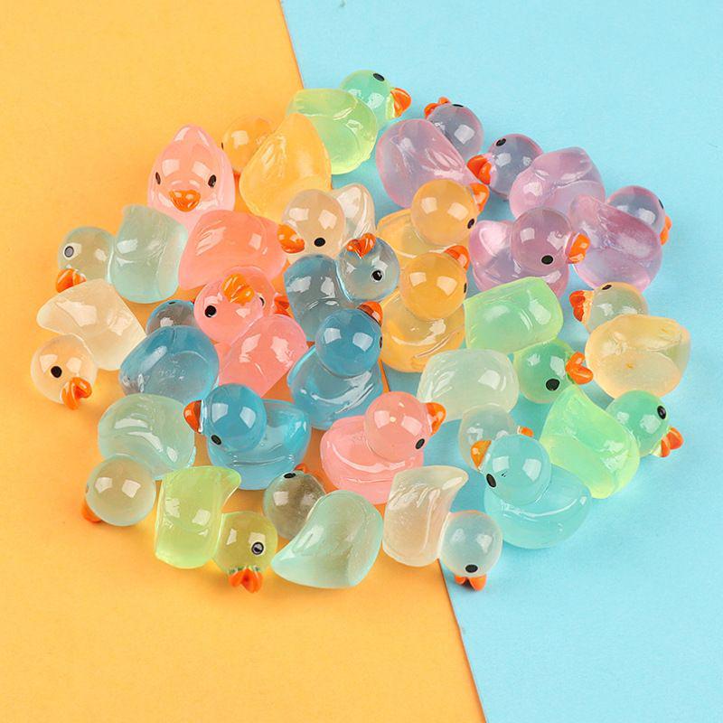 Glowing Duck Ornaments - Creative Luminous Toys for Kids, Perfect for Festivals, Small Gifts, and Kindergarten Prizes
