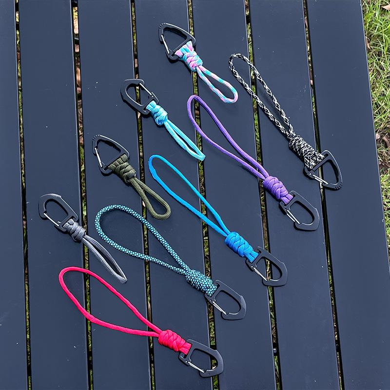Neues 7-adriges Lanyard Schlüsselband, Anti-Verlust Handgelenk-Hängehaken, Multifunktionaler Dreiecks-Karabinerhaken für Outdoor-Camping