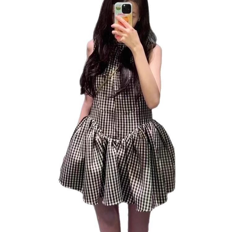 Dámské preppy kostkované minišaty bez rukávů - Zeštíhlující design s nadýchanou sukní na léto