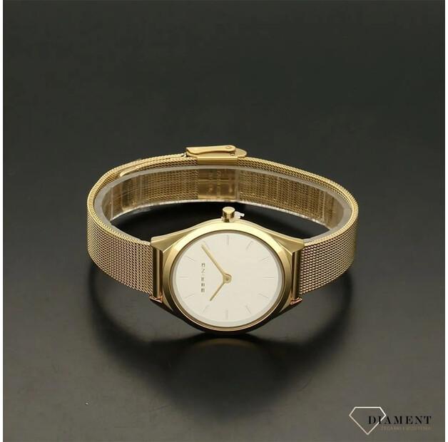 Часы Bering 17031-334