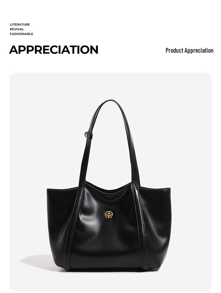 Luxurious 2025 Vegetable-Tanned Leather Tote: Spacious, High-End Handbag for Commute & Laptop Storage