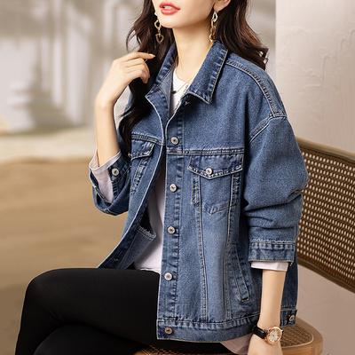 Paltoane și geci – Jachete din denim