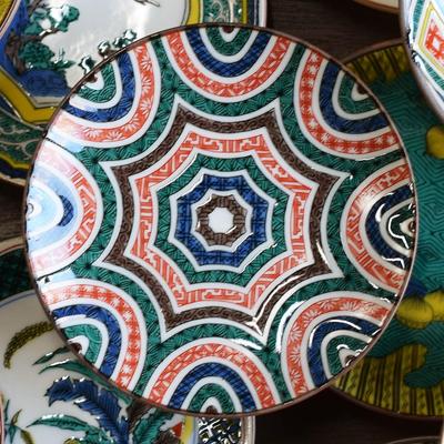 Washa no Kura Teller Stilvolles Kutani Ware Meisterwerk Mini Teller Alter Kutani Farbiges Geometrisches Muster Kleiner Teller Servierteller Marke Japanisches Geschirr