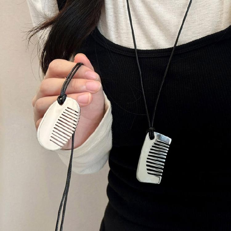 Portable Hairbrush Miniature Comb Necklace Pendant Convenient Hair Grooming Tool Portable Hairbrush for Women Girls