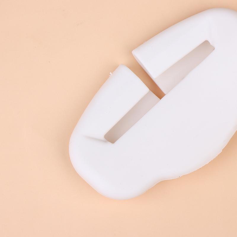 2Pcs Seat Belt Buckle Cover Anti-Scratch Rubber Car Seat Buckle Protector Clip Protection Cover Universal For Suv Sedan