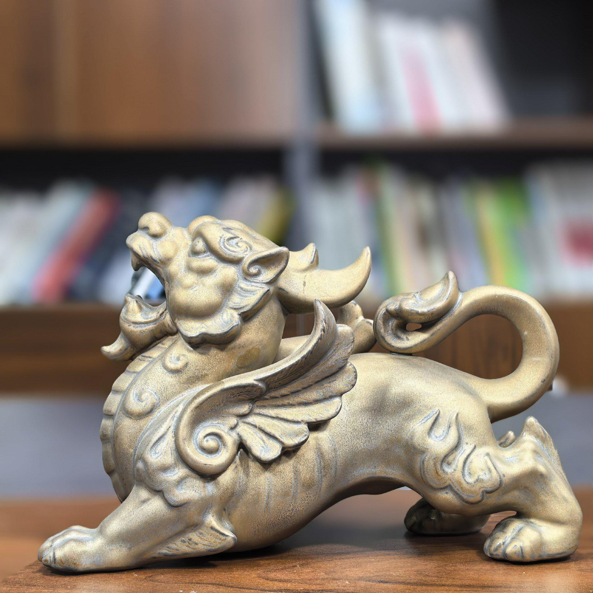 Retro Bronze Pixiu Figurine Pair: Luck-Boosting, Wealth-Attracting Decor for Home or Office Entrance