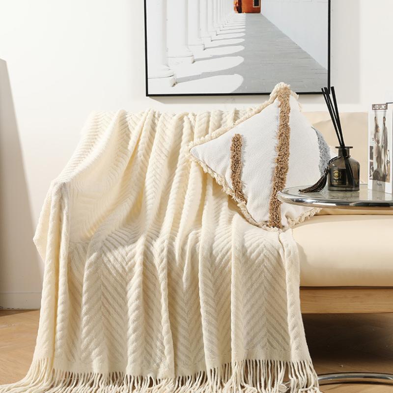 Throw Blanket for Bed, Couch, Knit Woven Blanket with Tassels, Soft Lightweight Cozy Pre-Washed Breathable Farmhouse Decoration for All-Season