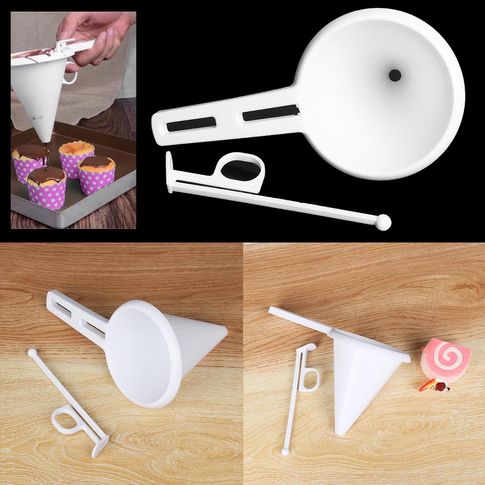 

Food-grade Plastic Pancake Cupcake Chocolate Pastry Tools Cream Dispenser Baking Mold Batter Funnel