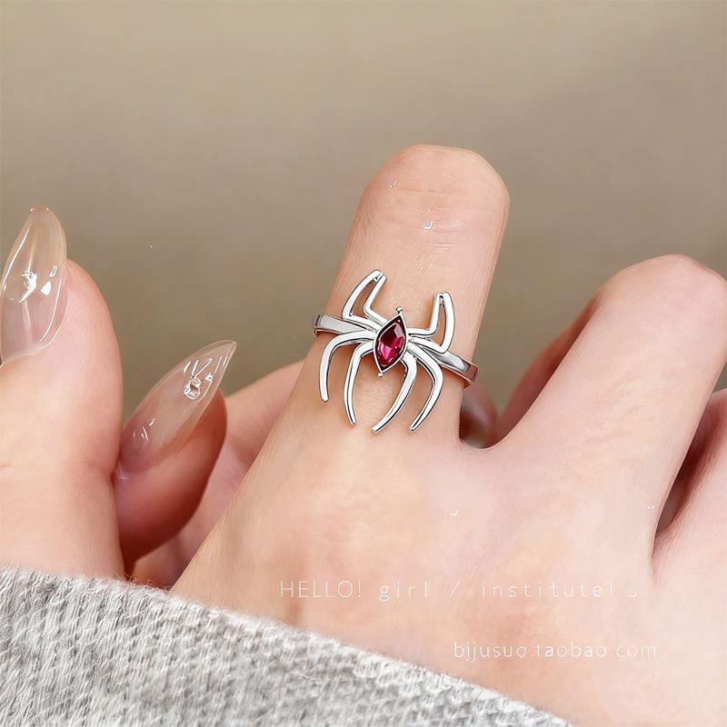 Dunkler Gothic Spinnenring für Damen: Einzigartiges offenes Design für Halloween und Festivals