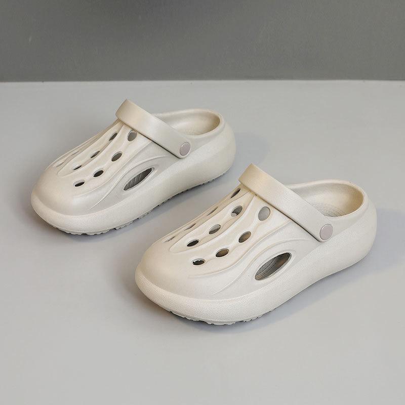 LR Hausschuhe neue Sommer Lochschuhe tragen dicke Sohle weiche Sohle Mori Erhöhung Hausschuhe