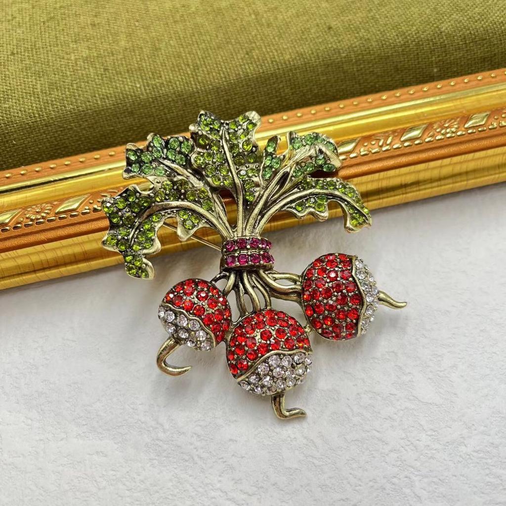 Women Men Vintage Palace Crystal Design Turnip Badges Brooches Classic Retro Unisex Baroque Suit Office Buckle Pins Accessories