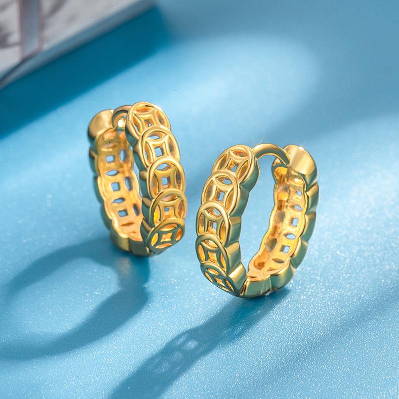 

Niche Personalized Copper Coin Design Hollow Circle Ear Buckle Simple Fashion Unique Versatile Earrings Women s New Fashion