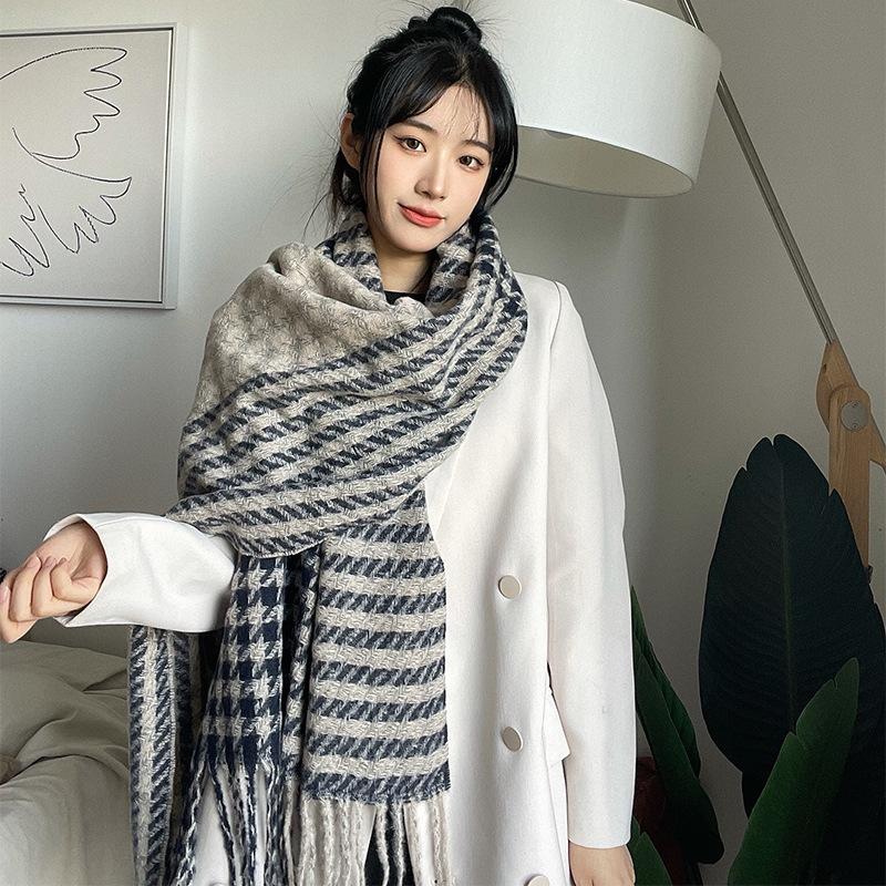 Customized new Qiandongge ins color matching scarf women's autumn and winter Korean version versatile student fringed shawl thick scarf