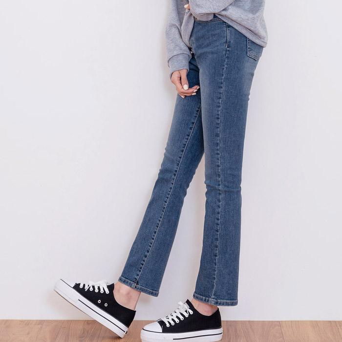 jeans for women Medium Blue high waist denim pants straight fit boot cut style waist hidden banding date outfits Korea fashion
