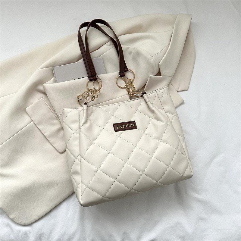 

Casual large-capacity bag women s 2025 spring new simple foreign commuter shoulder bag fashionable texture tote bag