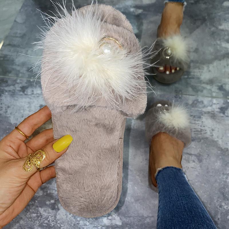 Fashion Light Open Toe Cotton Slippers for Women Elegant Pearls Detor Indoor Cotton Slippers Woman Soft Faux Fur Flats Plush Slides Lady