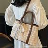Beach bag women's 2025 new spring and summer fashion popular shoulder bag large capacity woven bag commuter tote bag