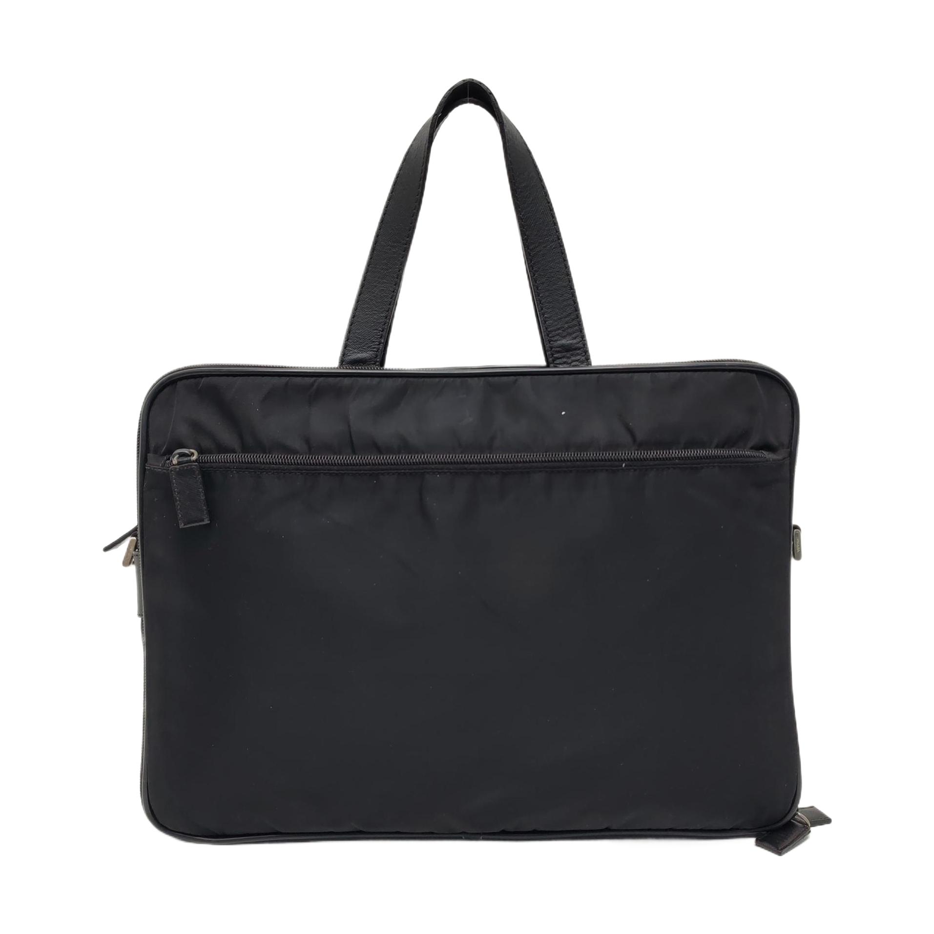 [Pre-Owned] Black Nylon Shoulder Bag - Good #A2TY1F ONE SIZE