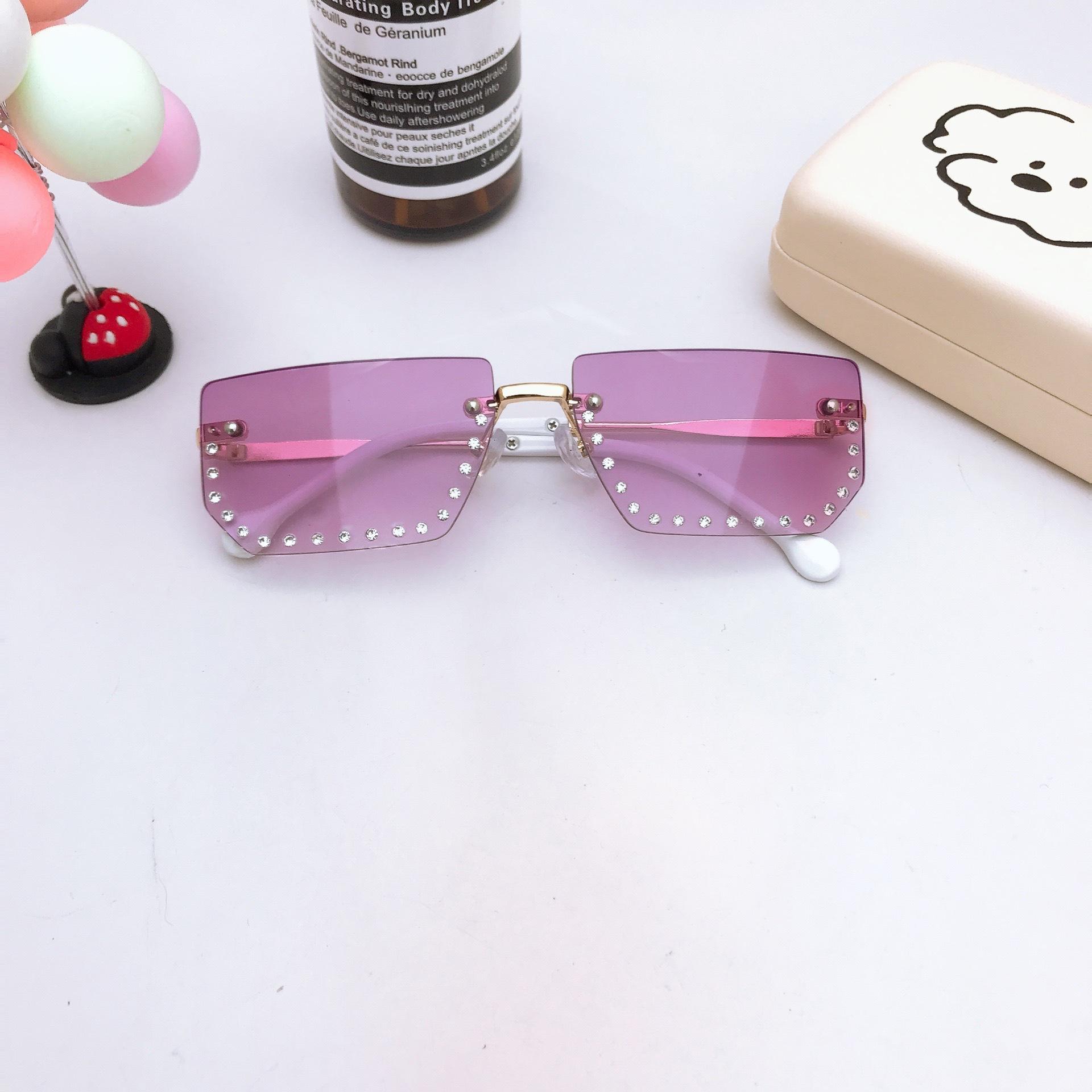 

Детские очки с защитой от ультрафиолета для мальчиков и девочек, трендовые персонализированные солнцезащитные очки для защиты глаз, удобные