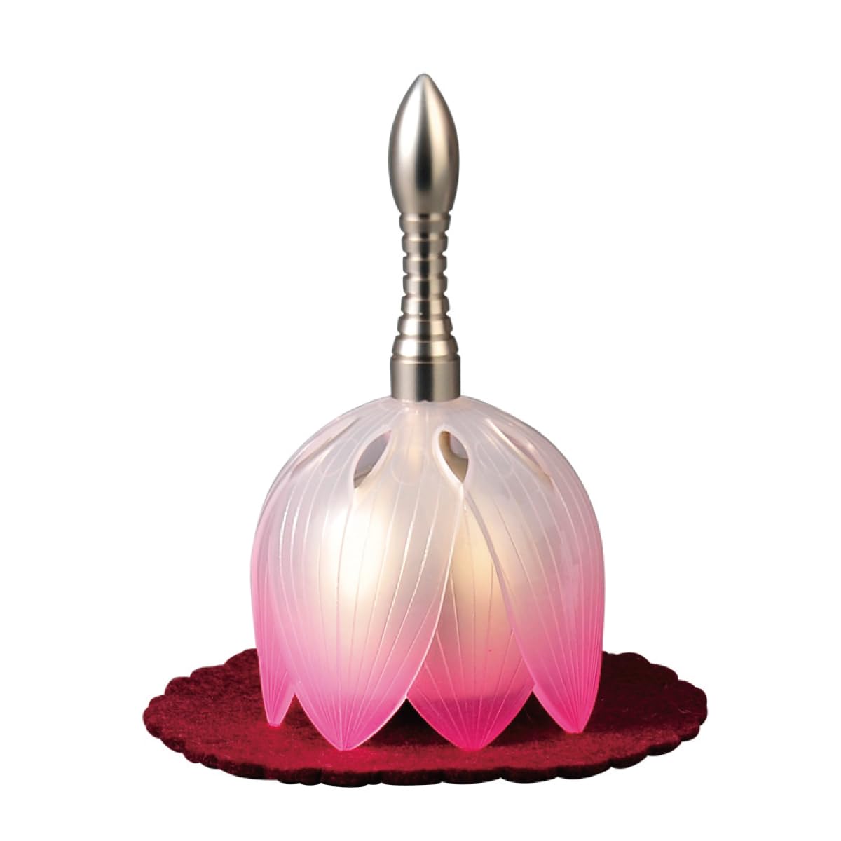 

This Takaoka-style Buddhist altar, made in Japan, features a compact design, perfect for modern Buddhist altars, offerings, and other modern