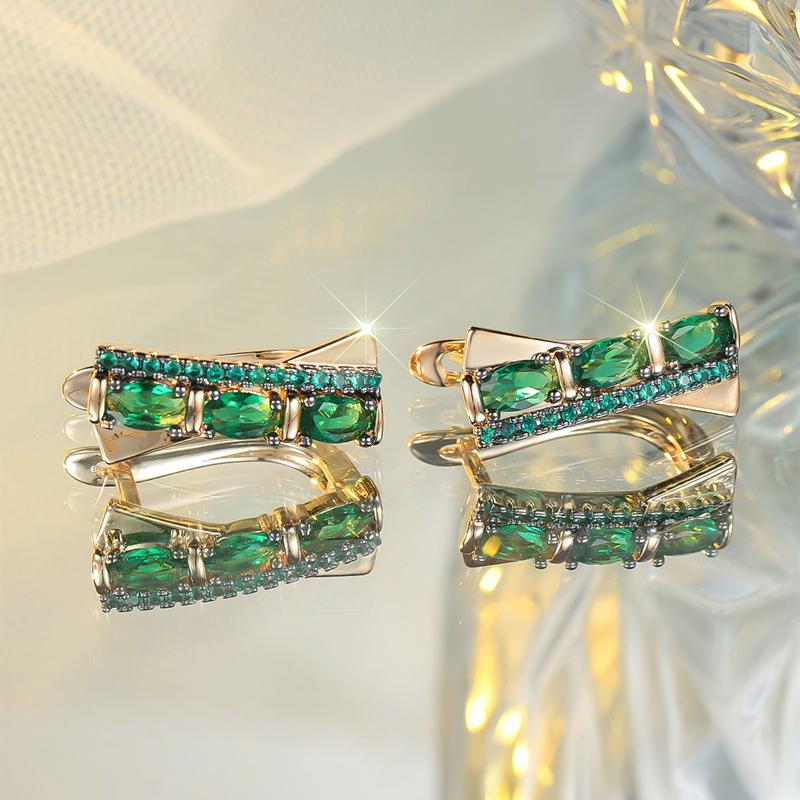Elegante ovale grüne Zirkon-Clip-Ohrringe für Frauen Ethno-Luxus-Goldfarbe Hochzeitsschmuck