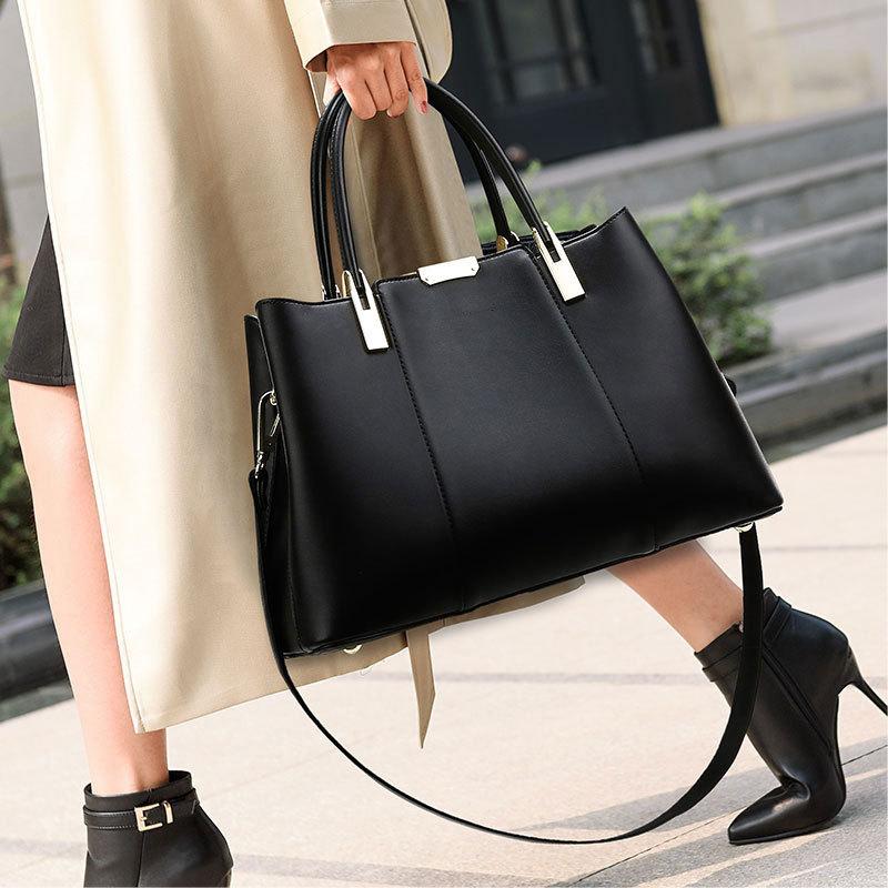 Women's Handbag New Fashionable Large Capacity Bag, Women's High-end Commuting Bag, Simple Temperament Tote Bag