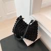 Sac à bandoulière pour femme simple, tempérament doux, plis sous le bras, nouveau sac carré petit format printemps été pour femme