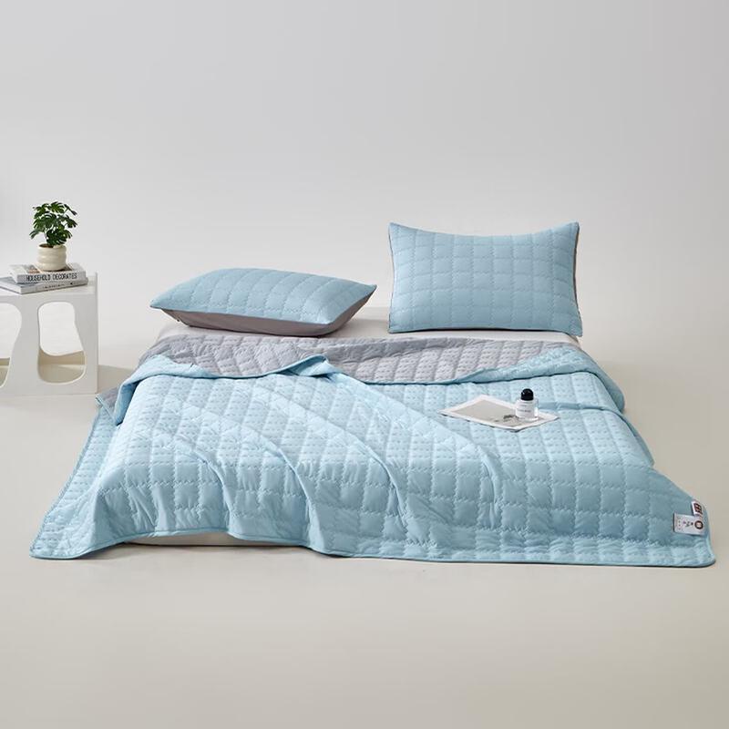 Muji-Style Cool Touch Soybean Fiber Summer Quilt