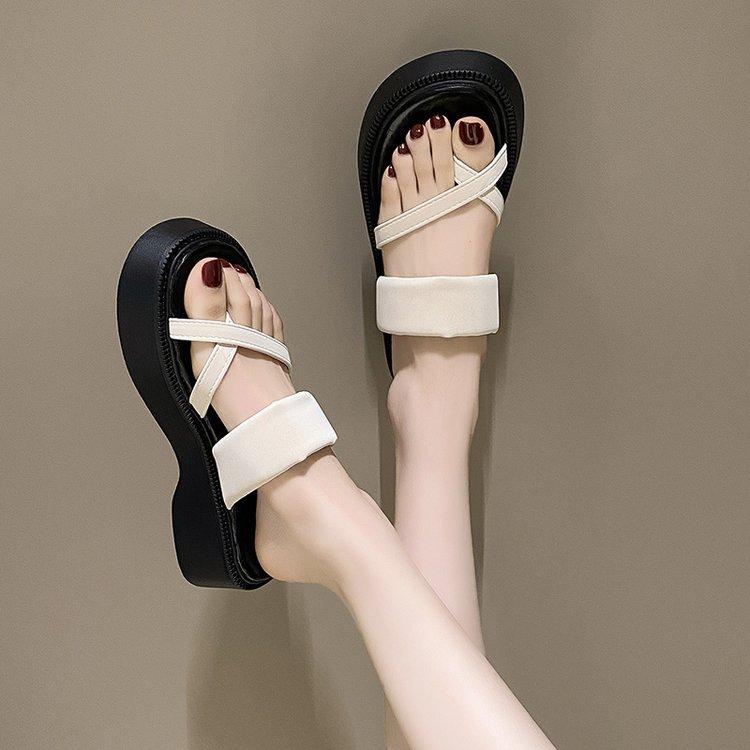 

Mezzanine thick-soled cool slippers women s summer new wear muffin sandals casual versatile flip-flops women 40