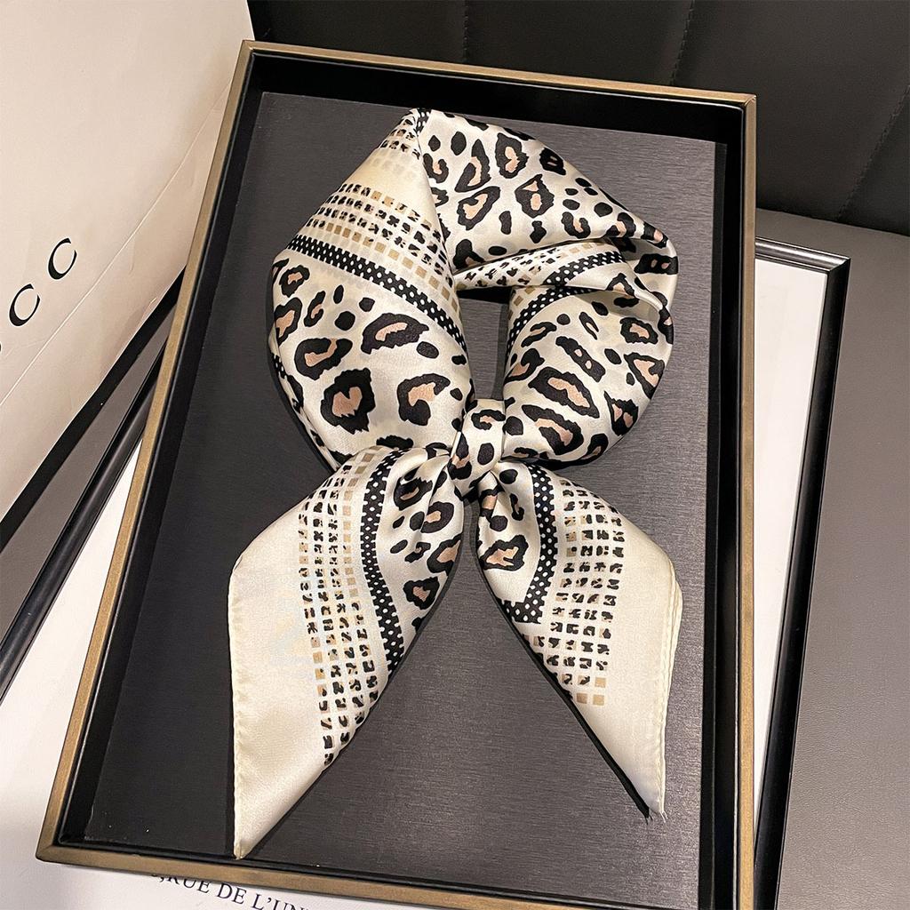 Luxury Square Scarf For Women Elegant Ladies Hijab Leopard Print Neckerchief Bandanas Summer Soft Stain Faux Silk Scarves Shawl