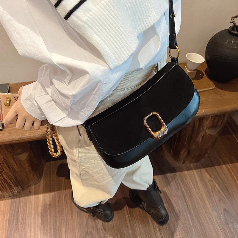 Versatile trend texture underarm bag women's 2025 autumn and winter new fashion single shoulder niche crossbody small square bag