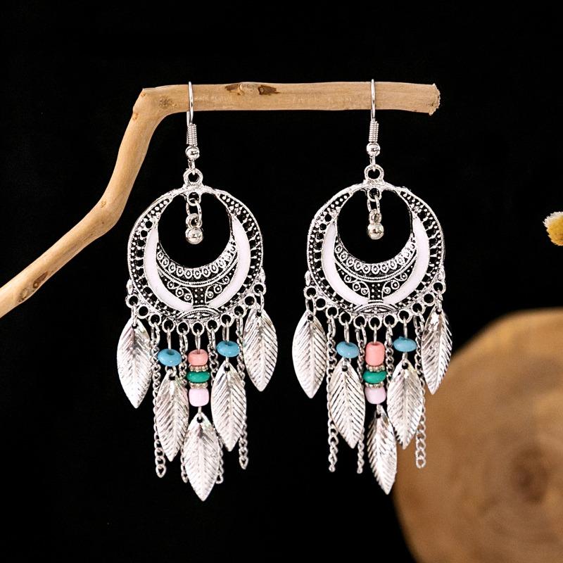 Bohemian fringed turquoise earrings, retro few earrings, personalized temperament earrings.