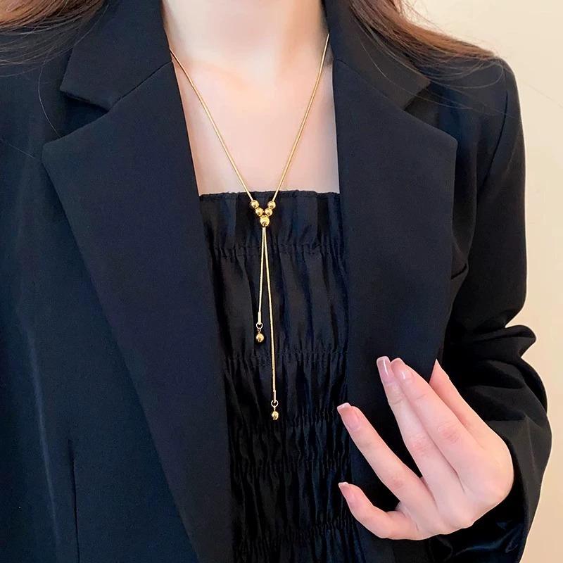 Autumn and winter metal round bead sweater chain women's design sense niche light luxury temperament long necklace fashion versatile accessories