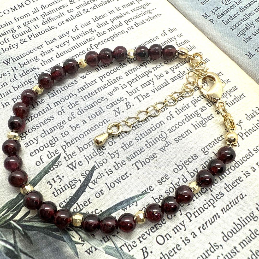 

[USED] Handmade bracelet made from natural garnet and 14kgf beads