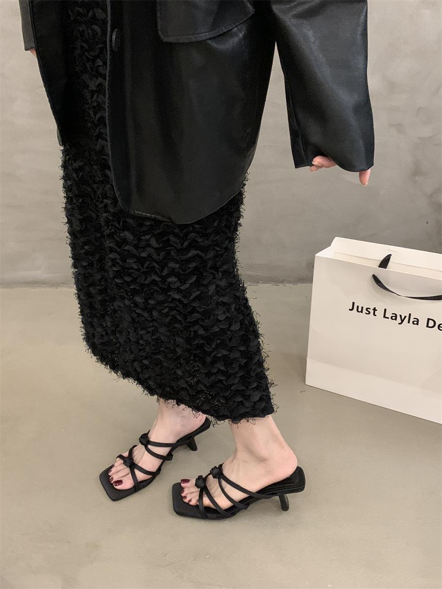 

Туфли на высоком каблуке женские модные летние туфли во французском стиле с квадратной головкой все надевают босоножки с открытым носком на тонком каблуке 40 чёрный