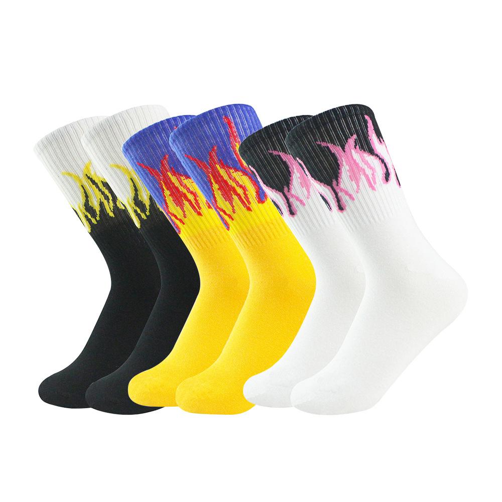 Chaussettes mi-mollet pour hommes et femmes, chaussettes montantes flamme tendance et polyvalentes, chaussettes de sport hip-hop