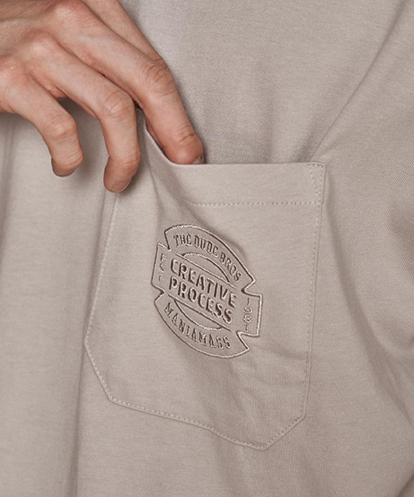 MANIAMASS Relaxed Fit Chest Pocket Short Sleeve Tee (Couger A)