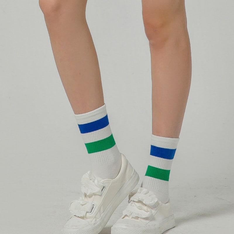 Creve9 Women's Mid-weight Striped Socks