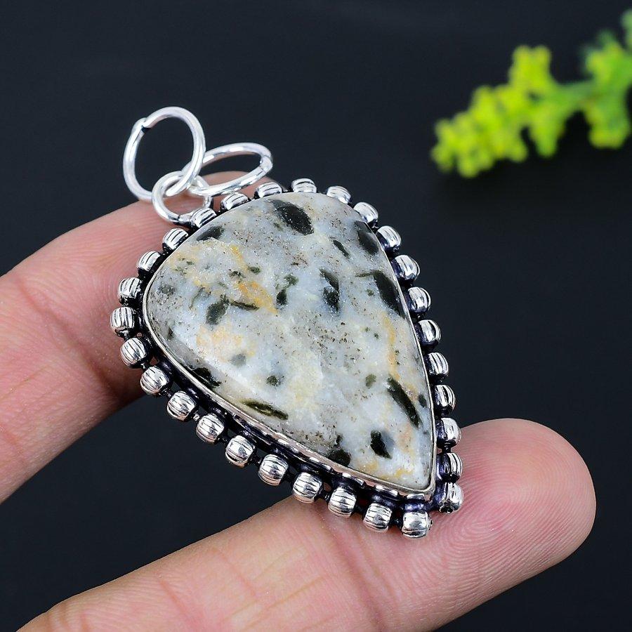 Natural Chrome Diposite Gemstone 925 Sterling Silver Gift Pendant 2.36" Q4v13