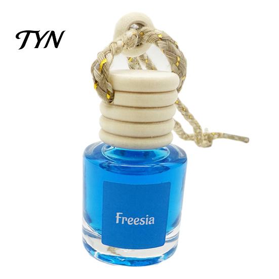 Hanging Essential Oil Bottle for Closet Car Aromatherapy, Glass with Volatile Wooden Stopper Diffuser, Portable Interior Accessories Air Freshener