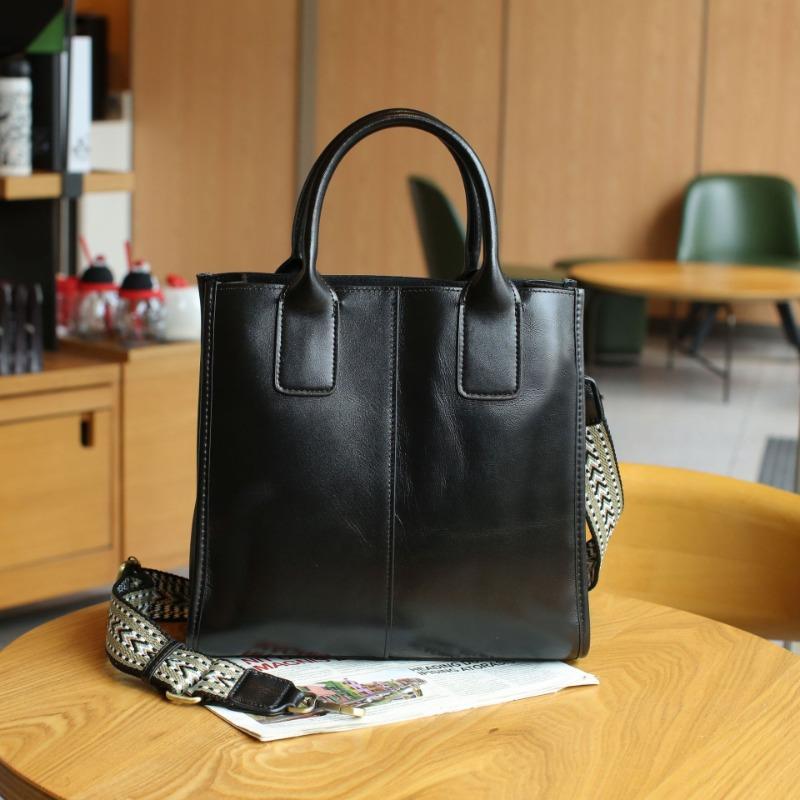 Women's Crossbody One Shoulder Wide Shoulder Strap Bag