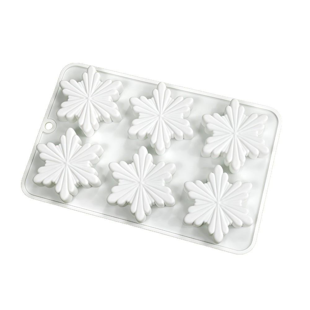 Non-Stick Christmas Snowflakes Mold Heat-Resistant Mousse Cake Mold Kitchen Bakeware