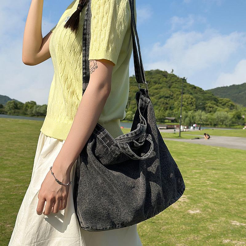 Korean Version of Simple Washed Denim Retro Large-capacity Men's and Women's Tutoring Bags Shopping Bags Shoulder Messenger Bags