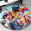 1 Stück Pokémon Pikachu & Trainer Runder Teppich - Anime Design Stuhlmatte, Bürogeschenk, Saisonale Dekoration, Geeignet für Zuhause, Wohnzimmer