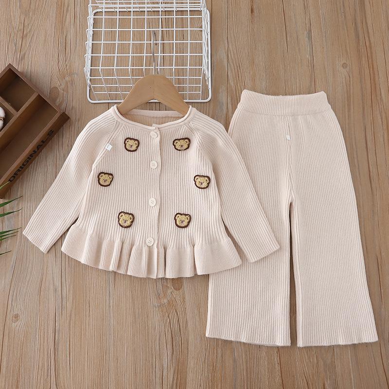 

Комплект свитера и брюк для девочки с мишкой - Осень/Зима 2023 Вязаный костюм-двойка Melaard Size 9 for height 100CM