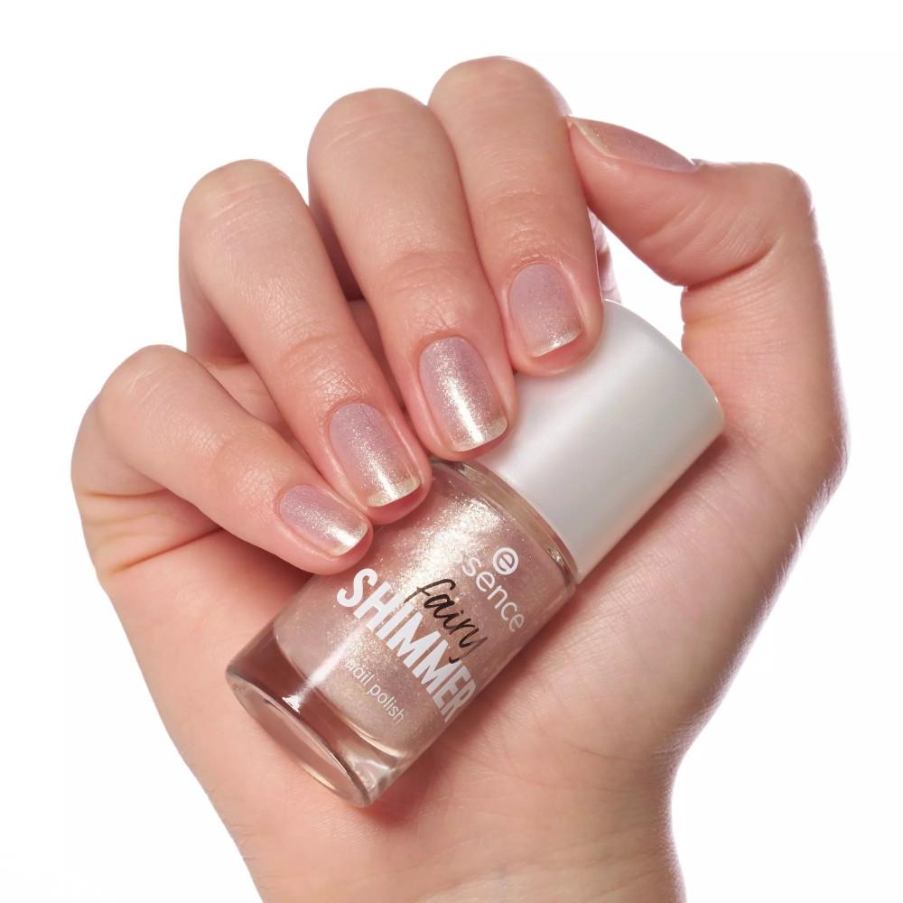 Essence Vernis à Ongles Fairy Shimmer -